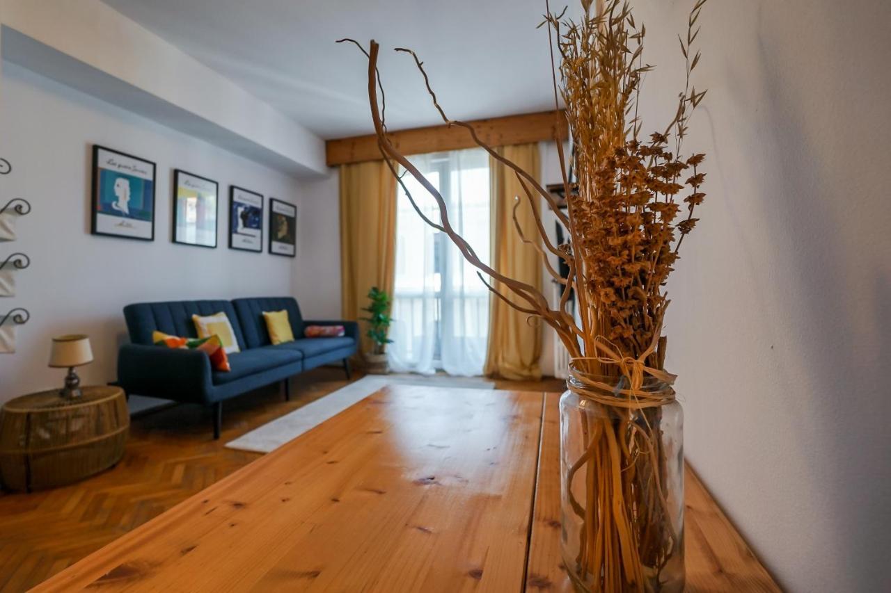 Apartament Universitate - Centrul Vechi * Bucarest